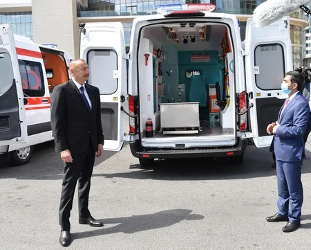 Prezidentin tapşırığı ilə Azərbaycana yeni təcili tibbi yardım avtomobilləri gətirilib 