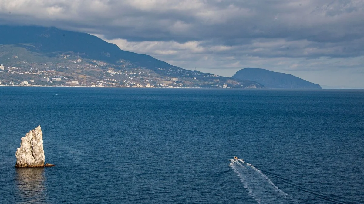 NATO allies to form mine-sweeping force to clear Black Sea route