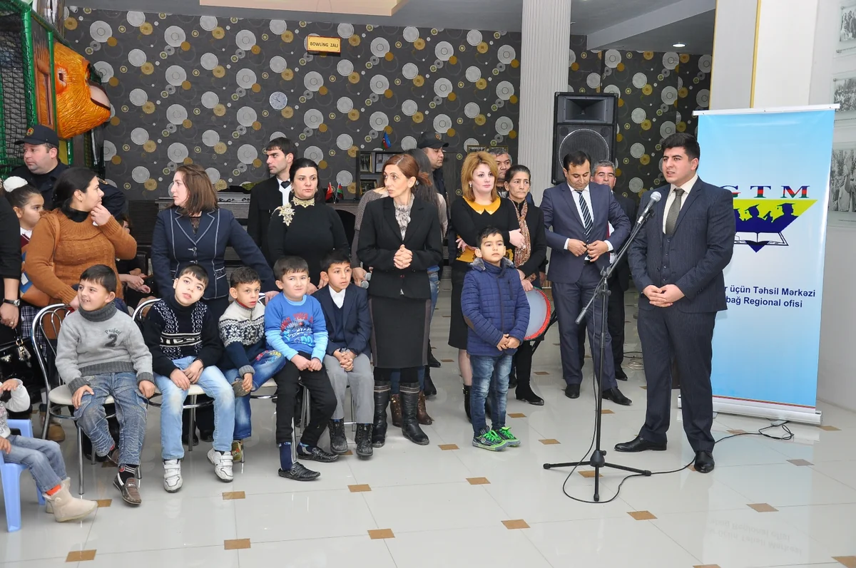 ​Gənclər üçün Təhsil Mərkəzi Beynəlxalq Əlillər Günü ilə bağlı tədbir keçirib