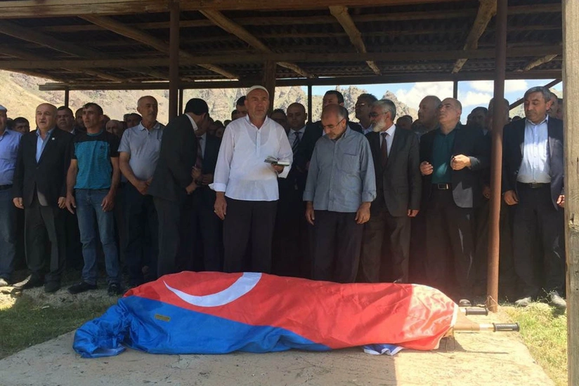 Əbülfəz Elçibəyin həyat yoldaşı Kələkidə torpağa tapşırılıb - YENİLƏNİB-4 - FOTOLAR