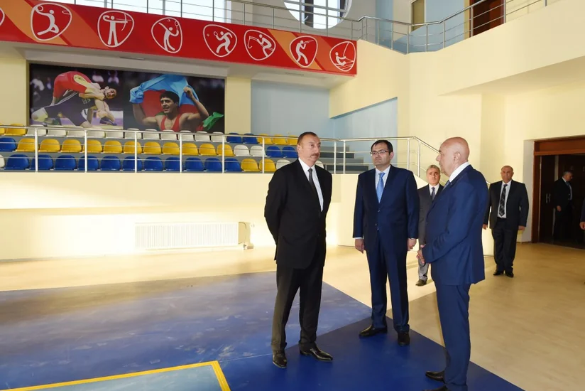 ​Prezident İsmayıllı Olimpiya İdman Kompleksində əsaslı təmir işlərindən sonra yaradılan şəraitlə tanışlıq