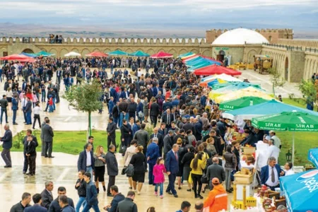 Naxçıvanda “Arıçılıq məhsulları  bal festivalı” keçirilib