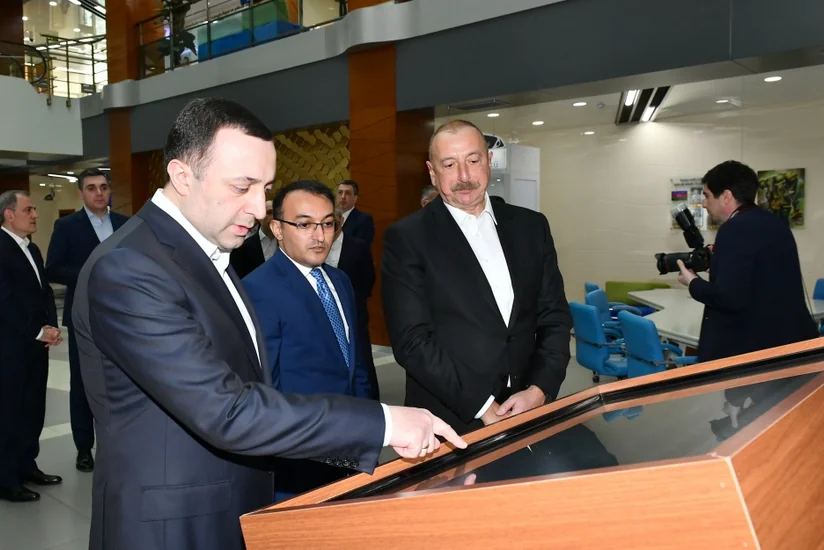 Ильхам Алиев и Ираклий Гарибашвили посетили Габалинский региональный центр ASAN xidmət