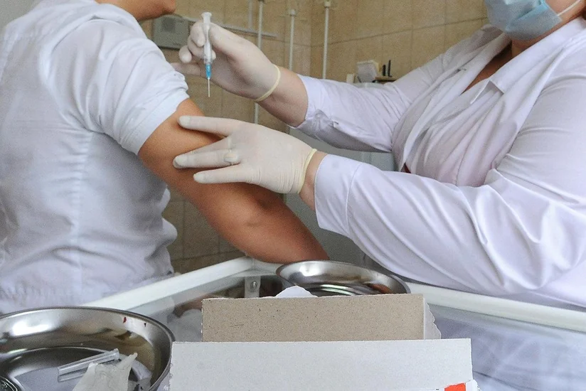 France introduces mandatory vaccination of healthcare workers
