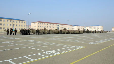 Naxçıvan Qarnizonu Qoşunlarında fərqlənən hərbçilər mükafatlandırılıb