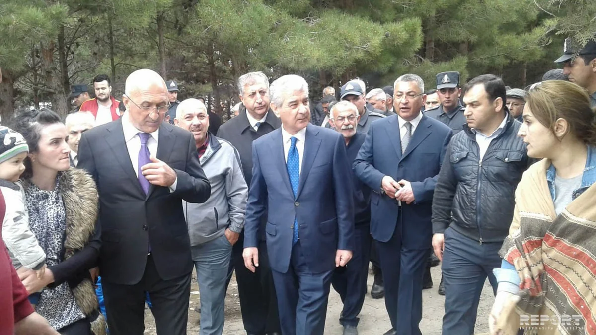 Əli Əhmədov yanğından zərər çəkənlərin müvəqqəti evlərlə təmin olunması üçün göstəriş verib