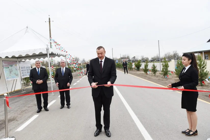 Prezident İlham Əliyev yenidən qurulan Suqovuşan-Həşimxanlı avtomobil yolunun açılışında iştirak edib