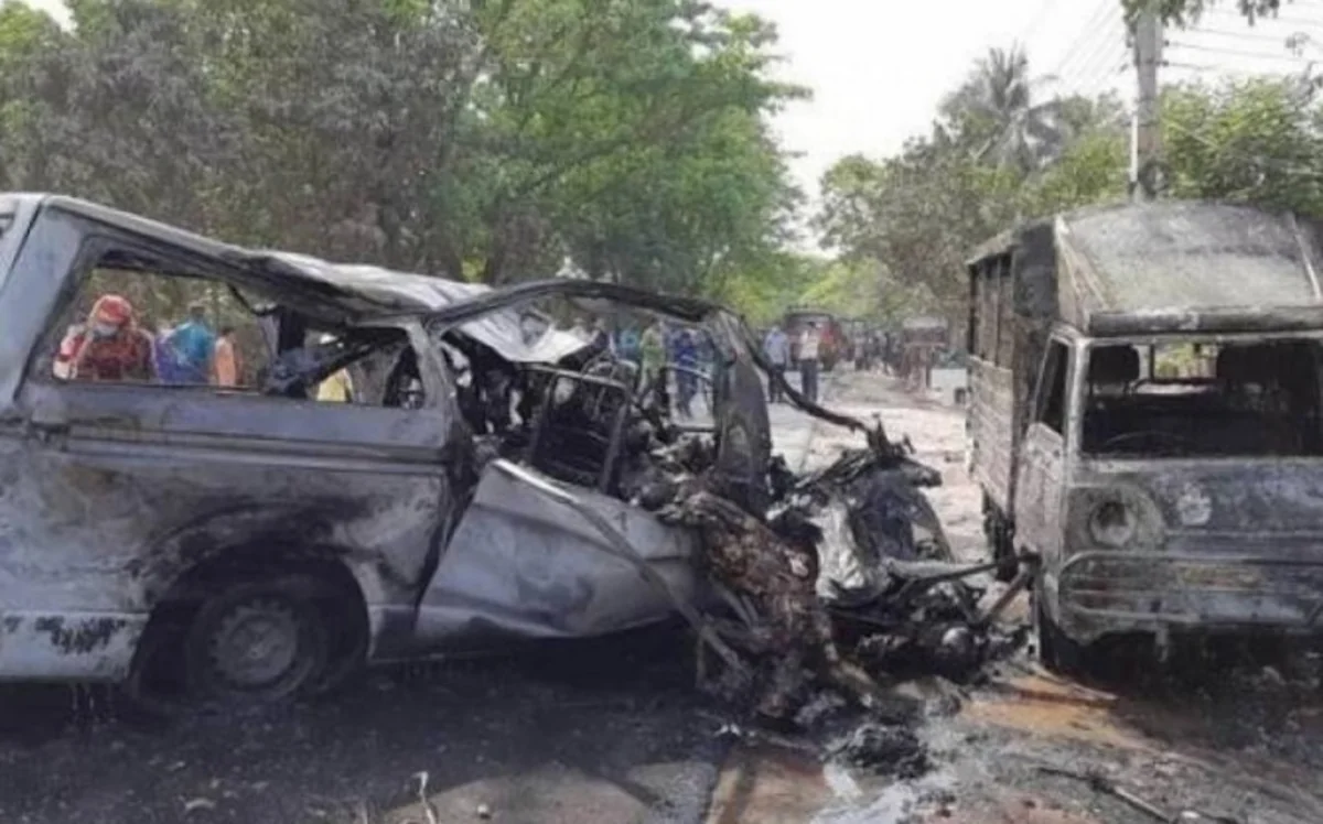 At least 17 killed as bus plunges into pond in Bangladesh