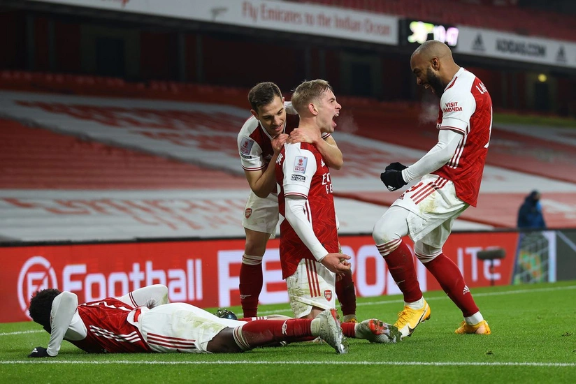 “Arsenal” “Nyukasl”ı darmadağın edib