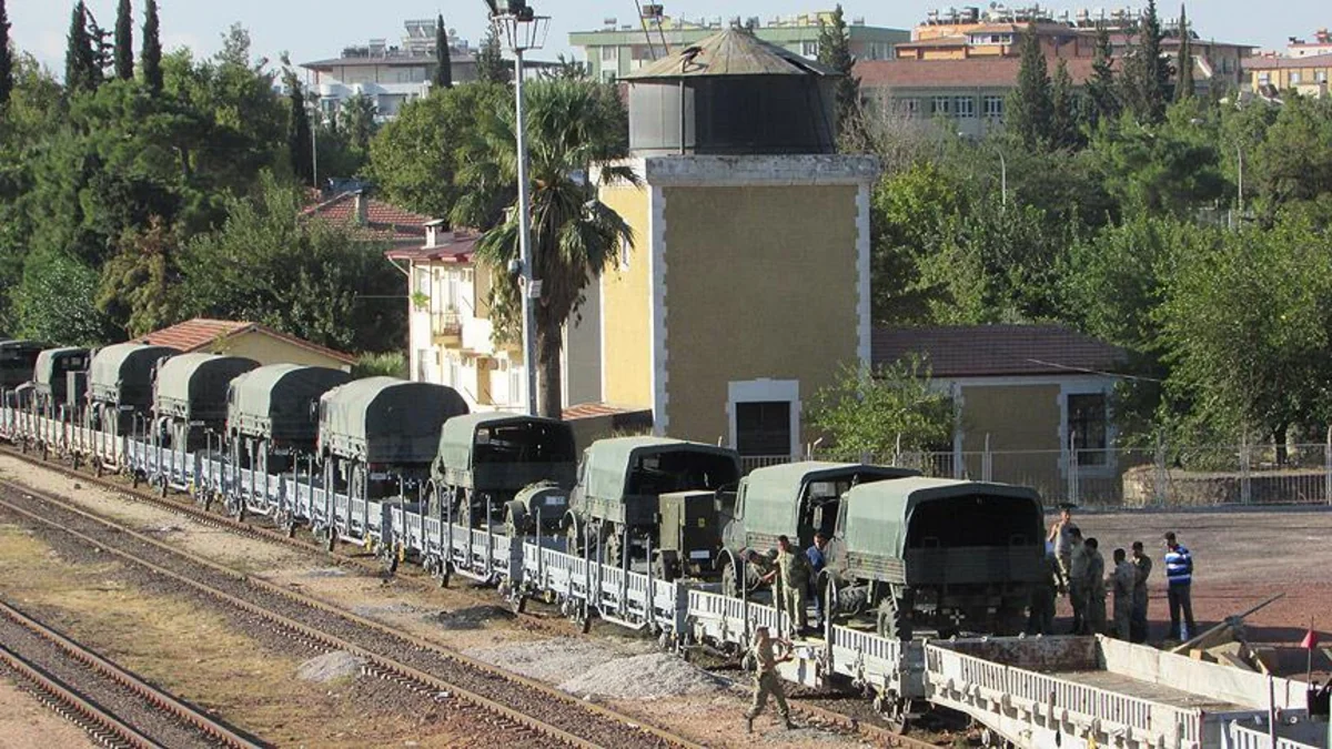 Türkiyə Suriya ilə sərhəddə daha 58 hərbi texnika yerləşdirib