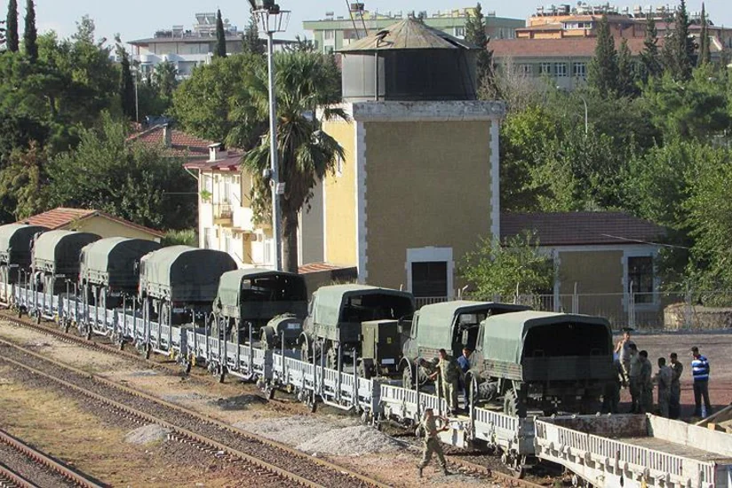 Türkiyə Suriya ilə sərhəddə daha 58 hərbi texnika yerləşdirib
