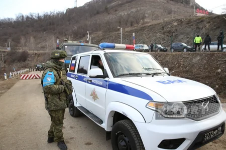 Xankəndi-Laçın yolunda Rusiya sülhməramlılarının tibb xidməti və hərbi polis avtomobilləri maneəsiz hərəkət edib