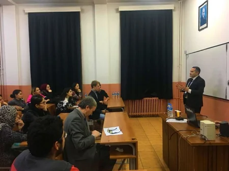 “Son iclas” bədii-sənədli filmi İstanbul Universitetində nümayiş olunub