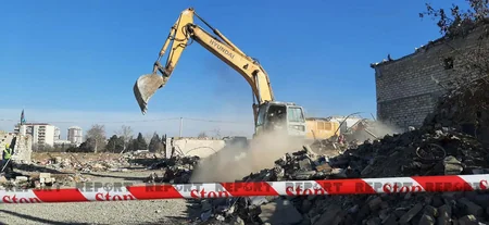 Gəncədə raket hücumu nəticəsində dağılan evlərin inşasına başlanıldı