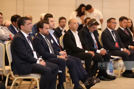 Şuşa Qlobal Media Forumunda ilk sessiya keçirilir