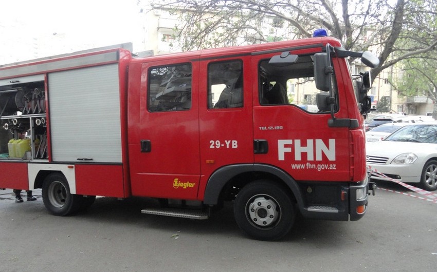 Bakıda yaşayış evində yanğın olub Bakıda yaşayış evində yanğın olub