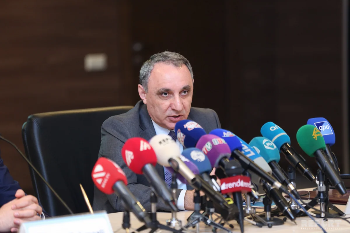 Kamran Əliyev: Mənşəyi bilinməyən və keyfiyyətsiz dərman satanlar gələcəkdə də məsuliyyətə cəlb olunacaqlar