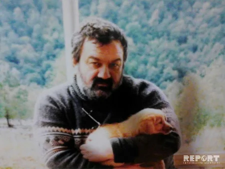Azərbaycan milli valyutasının eskizlərini hazırlayan rəssamın 70 illik yubileyi keçirilib - FOTO