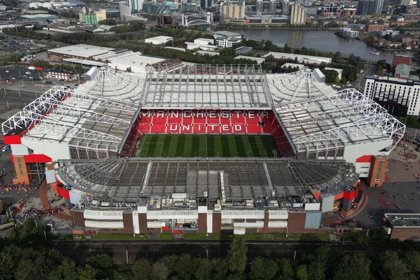 Mançester Yunaytedin rəhbərliyi Old Traffordun tutumunu azaltmağı planlaşdırıb