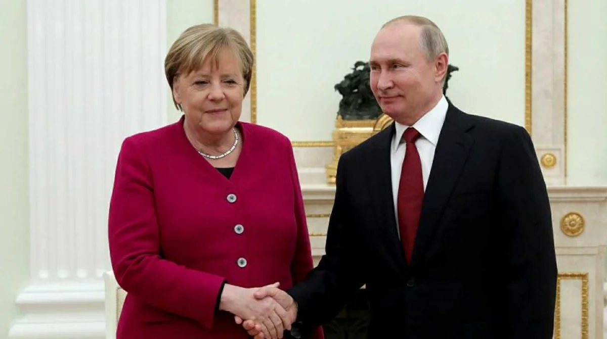 Moskvada Putin və Merkel arasında danışıqlar başlayıb