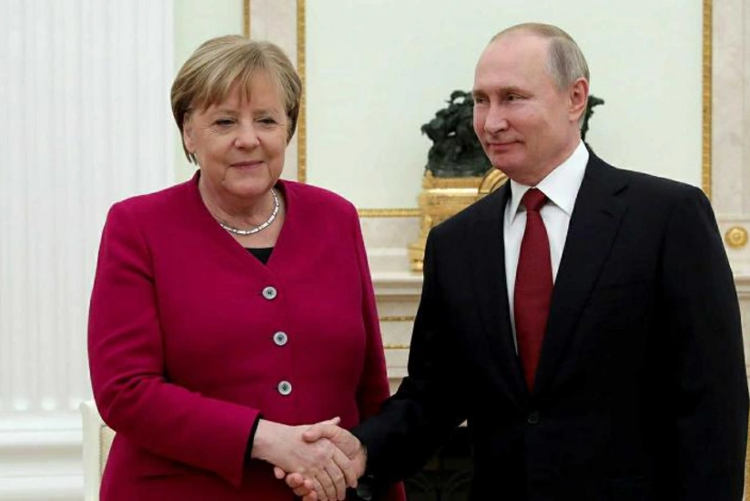 Putin-Merkel talks get underway in Moscow