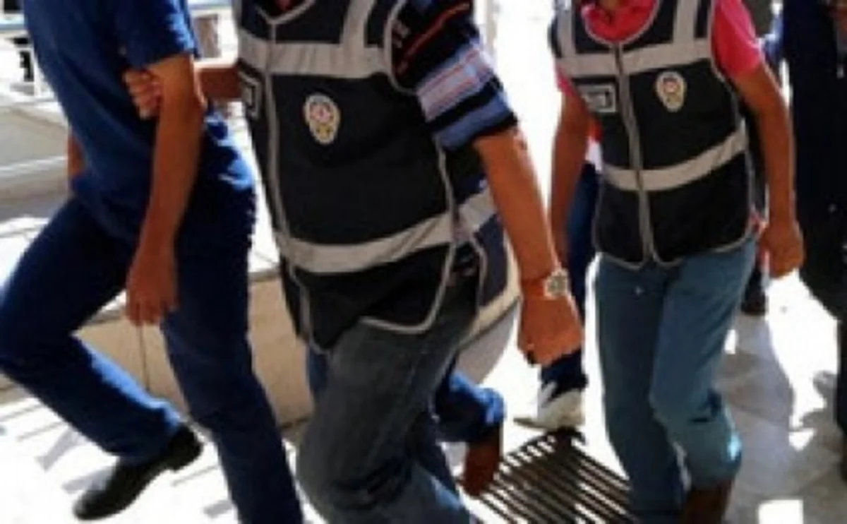 Qarsda FETÖ ilə əlaqədə şübhəli bilinən 35 hərbçi tutulub