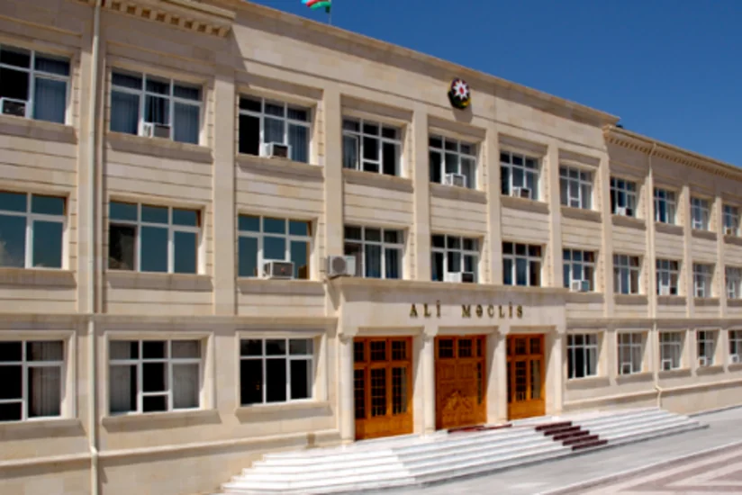 ​Naxçıvan Ali Məclisinin Sədri yanında Dövlət Qulluğu Məsələləri üzrə Komissiyanın kollegiyasının tərkibi təsdiqlənib