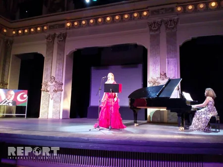 Fidan Hacıyeva Tbilisidə konsert proqramı ilə çıxış edib - FOTO