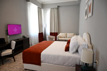 Prezident Xankəndidə əsaslı təmir və bərpadan sonra “Palace” hotelinin açılışında iştirak edib - YENİLƏNİB