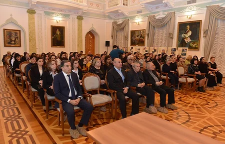 Milli Azərbaycan Ədəbiyyatı Muzeyində Heydər Əliyevin xatirəsi anılıb