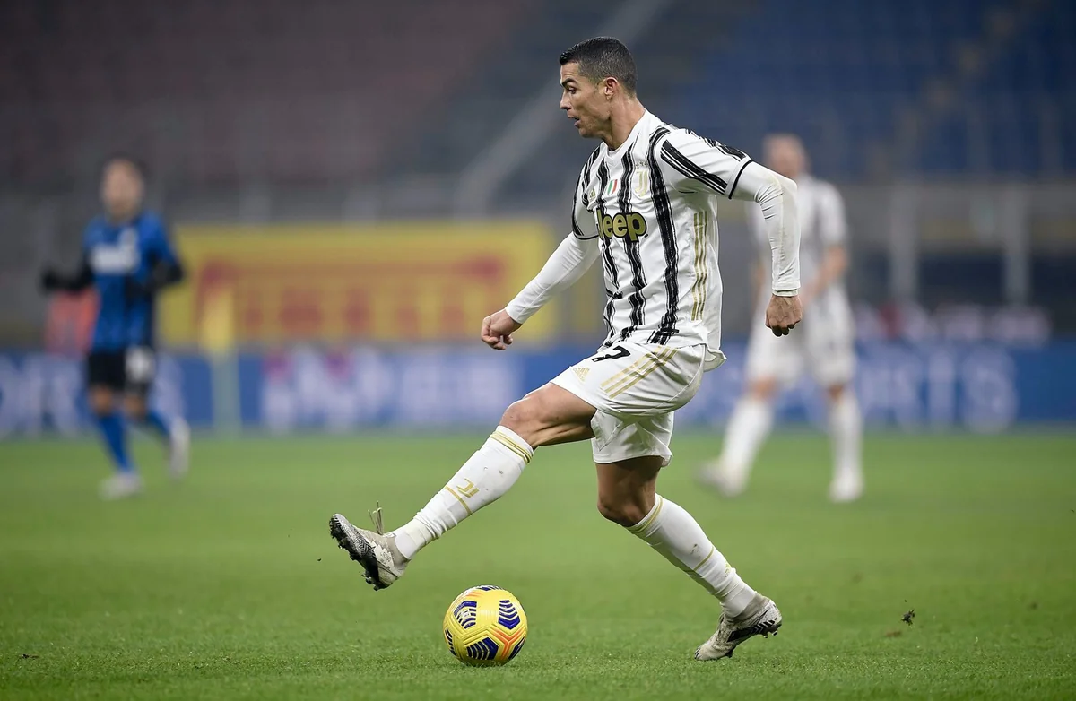 Роналду признан самым высокооплачиваемым спортсменом