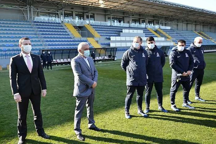 Президент АФФА встретился с футболистами сборной