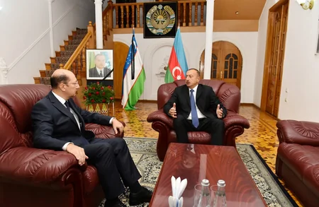 Prezident İlham Əliyev Özbəkistan səfirliyində olub