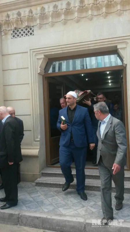 AFFA-nın ilk prezidenti Fuad Musayev dəfn olunub - YENİLƏNİB - FOTO
