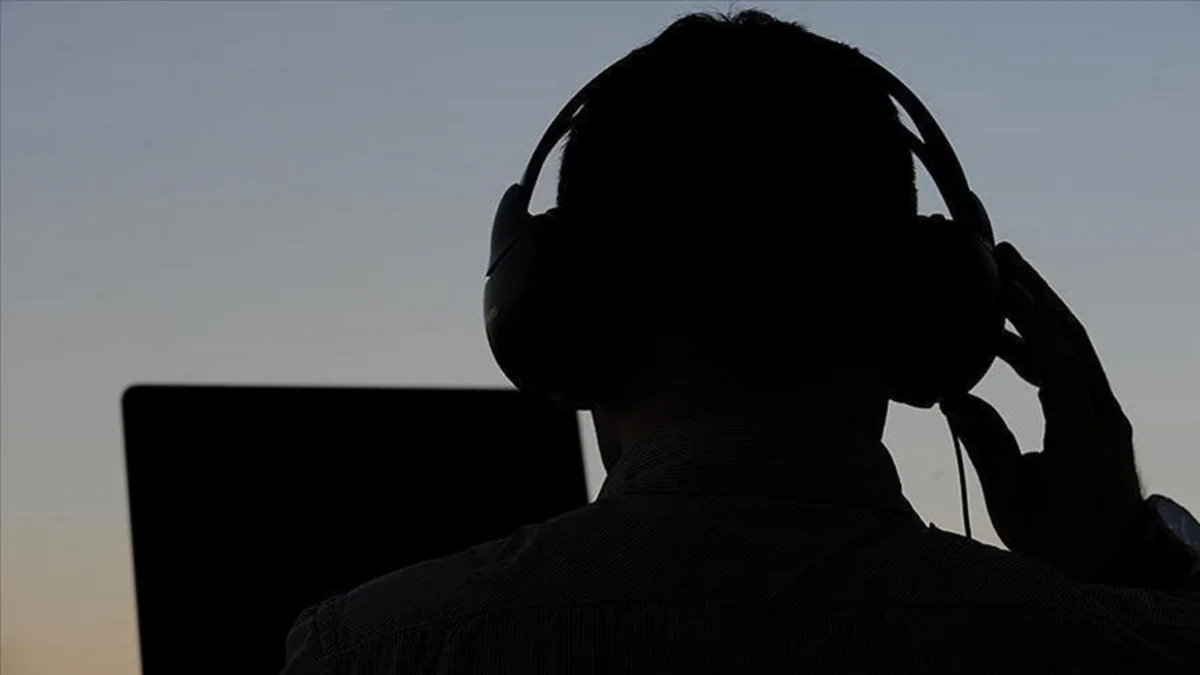 Britain continues to share intelligence with Ukraine