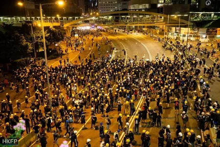 Полиция Гонконга победила митингующих