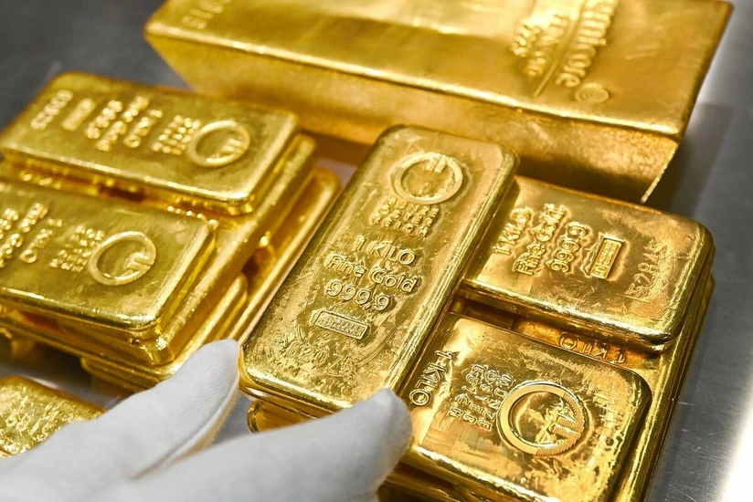 Gold hits record high, surpasses $3,300 an ounce