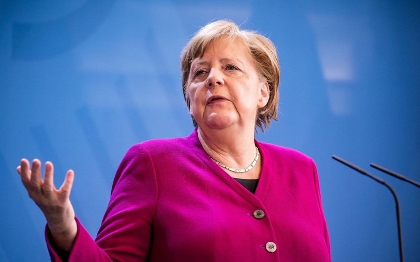 Merkel: “Rusiya ilə dialoqu müsbət qiymətləndiririk”