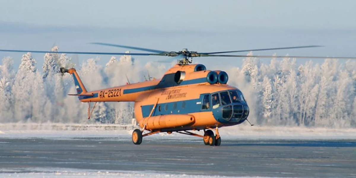 Ми-8 пока не может вылететь на поиски вертолета Robinson в Якутии из-за метеоусловий
