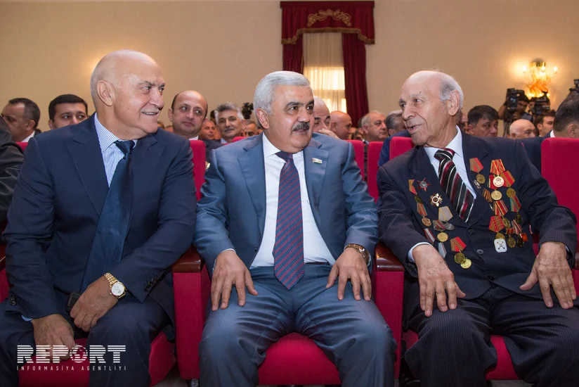 SOCAR veteran neftçilərə yardım edib