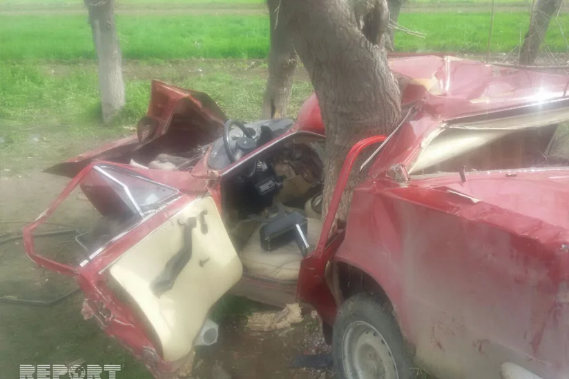 В Агджабеди в результате аварии погибли 2 человека, 4 ранены - ФОТО - ВИДЕО
