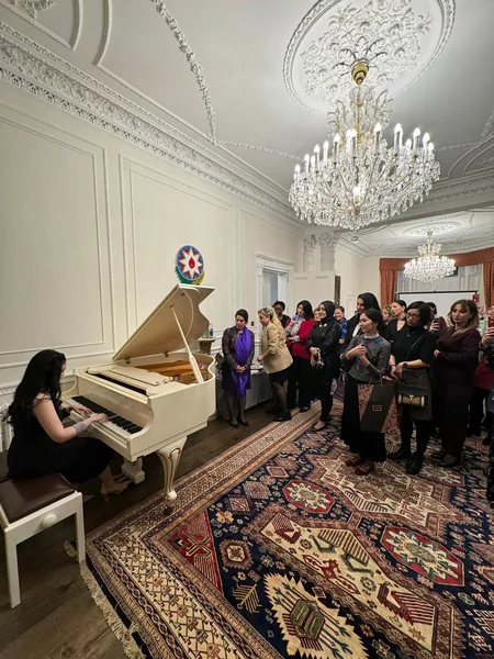 Azərbaycanın Londondakı səfirliyində xanımlar üçün Novruz şənliyi keçirilib