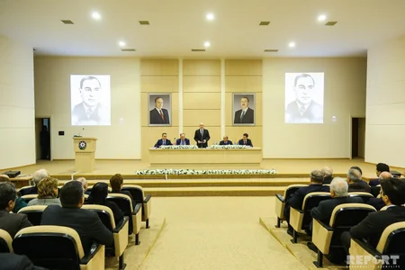 Dövlət Həkimləri Təkmilləşdirmə İnstitutunda Əziz Əliyevin 120 illik yubileyinə həsr olunan konfrans keçirilib