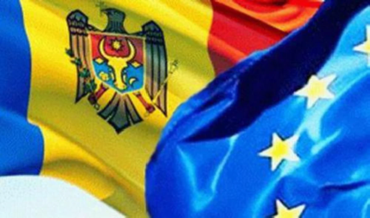 Minlərlə moldovan Rumıniya ilə birləşməyi tələb edən mitinqə qatılıb