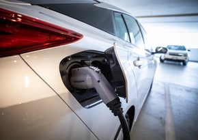 ​​​​​​​Niderland neft nəhəngi elektromobil və akkumulyator istehsal edəcək 