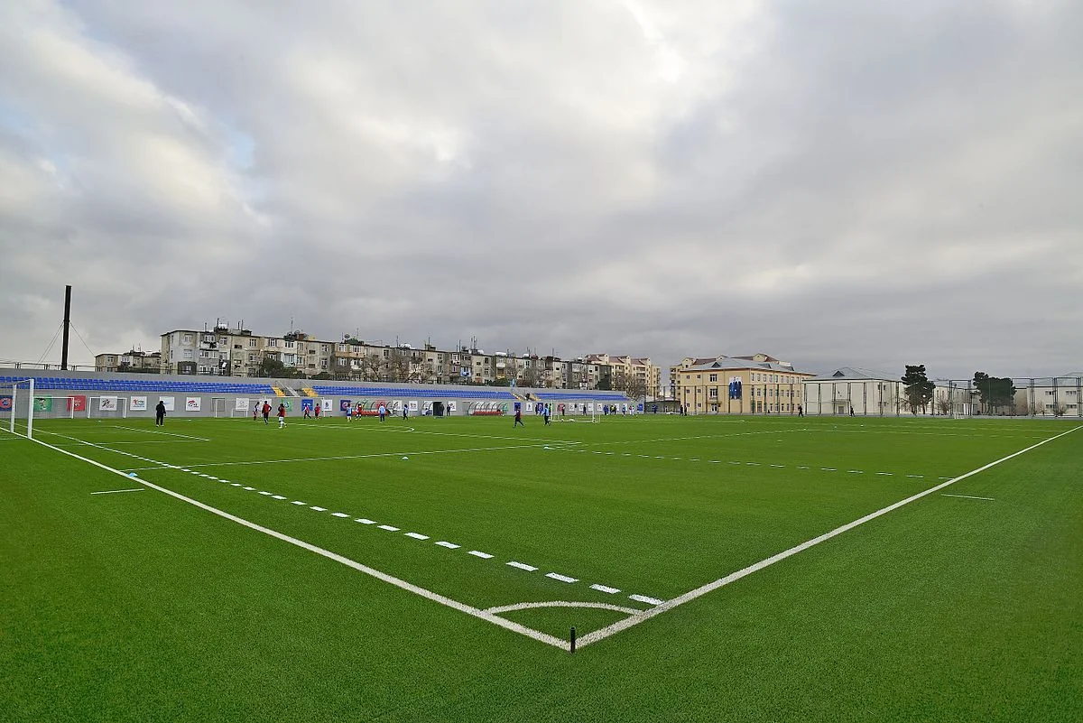 Binə qəsəbə stadionunun istifadəyə veriləcəyi tarix bəlli olub