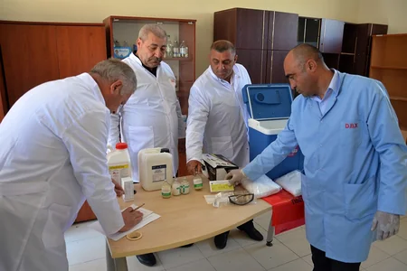 Saatlıda profilaktiki peyvəndlənmə, diaqnostiki müayinə, dezinfeksiya, dezinseksiya və müalicə tədbirləri davam etdirilir