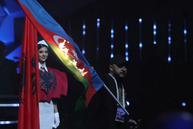 Armenians set Azerbaijani flag on fire in Yerevan