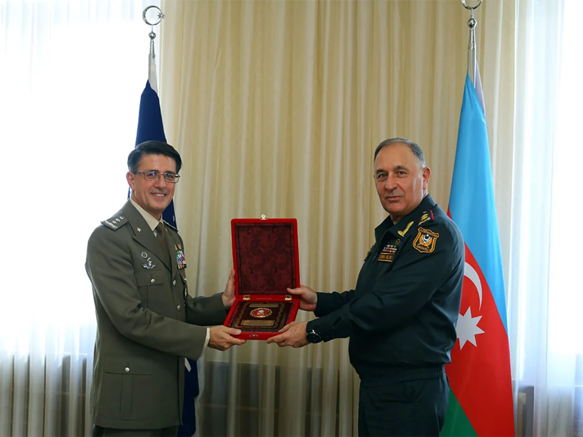 Azərbaycan Ordusunun Baş Qərargah rəisi NATO nümayəndəsi ilə görüşüb