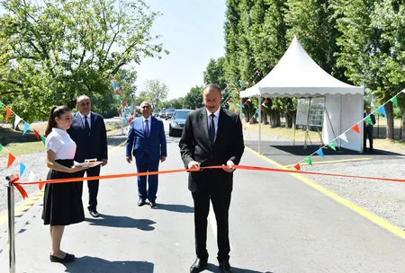 Prezident İlham Əliyev Qax rayonuna səfər edib